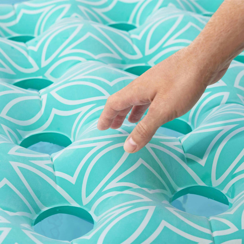 H2OGO! Comfort Plush 6'6" x 29" Floating Pool Mat