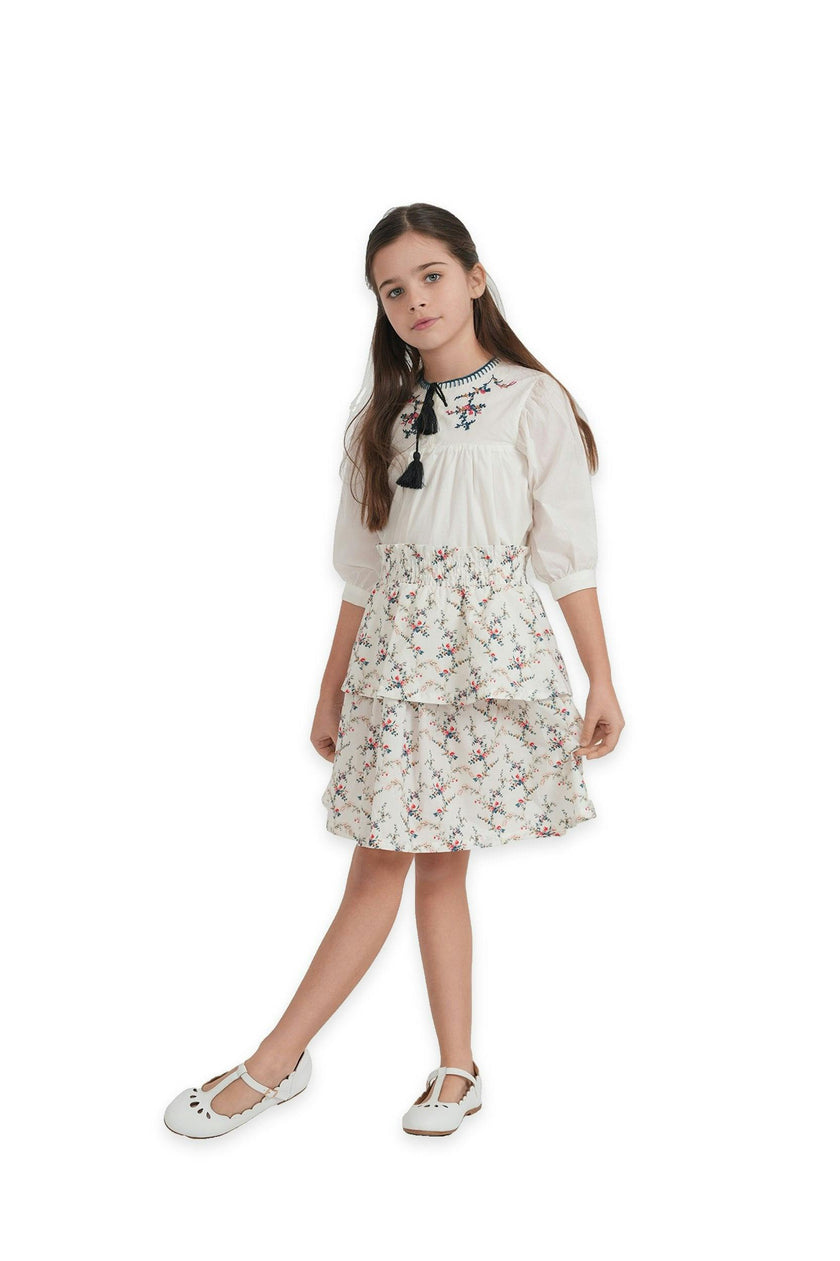 Floral Emboidered Woven Set