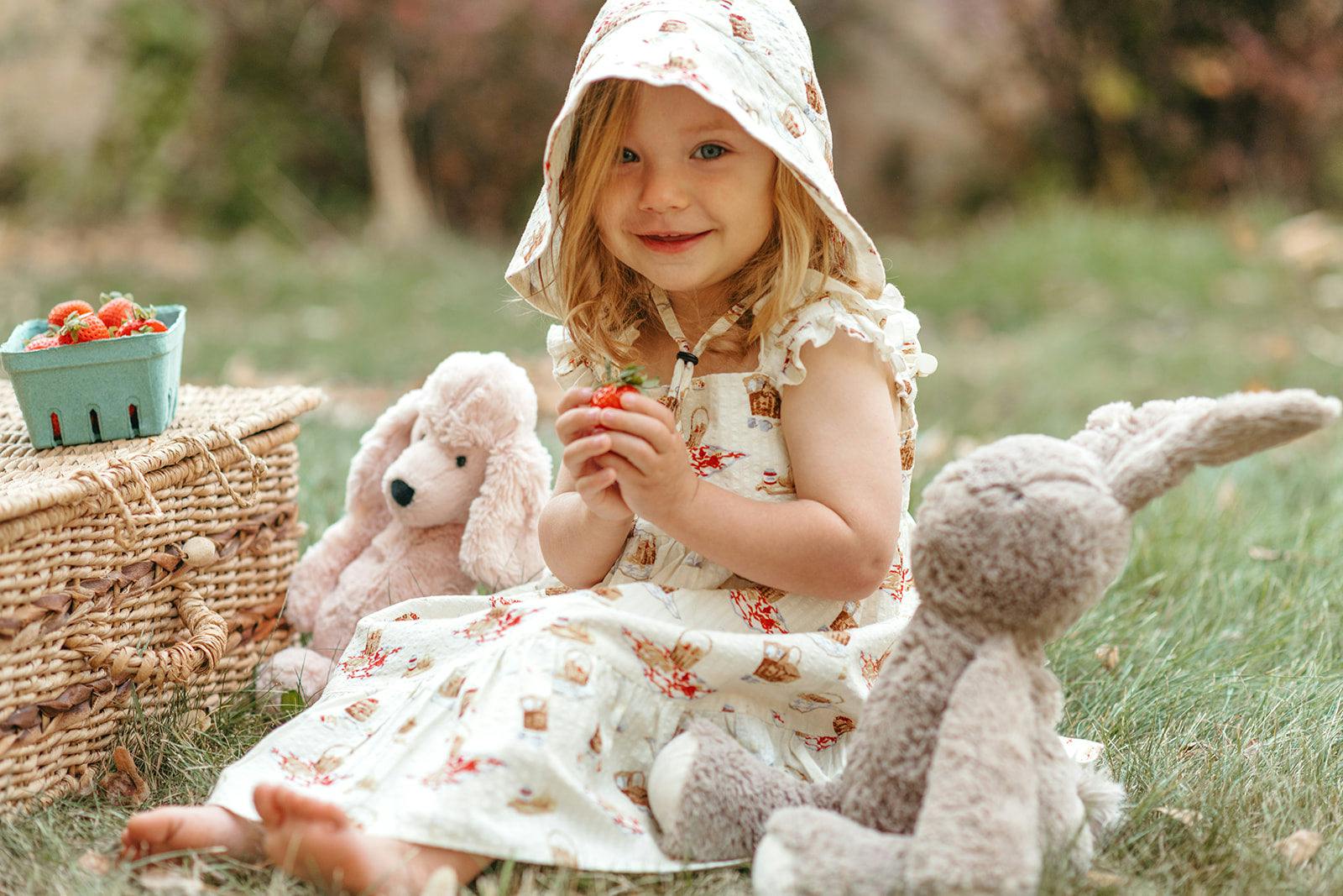 Picnic Wide Brim Sun Bonnet