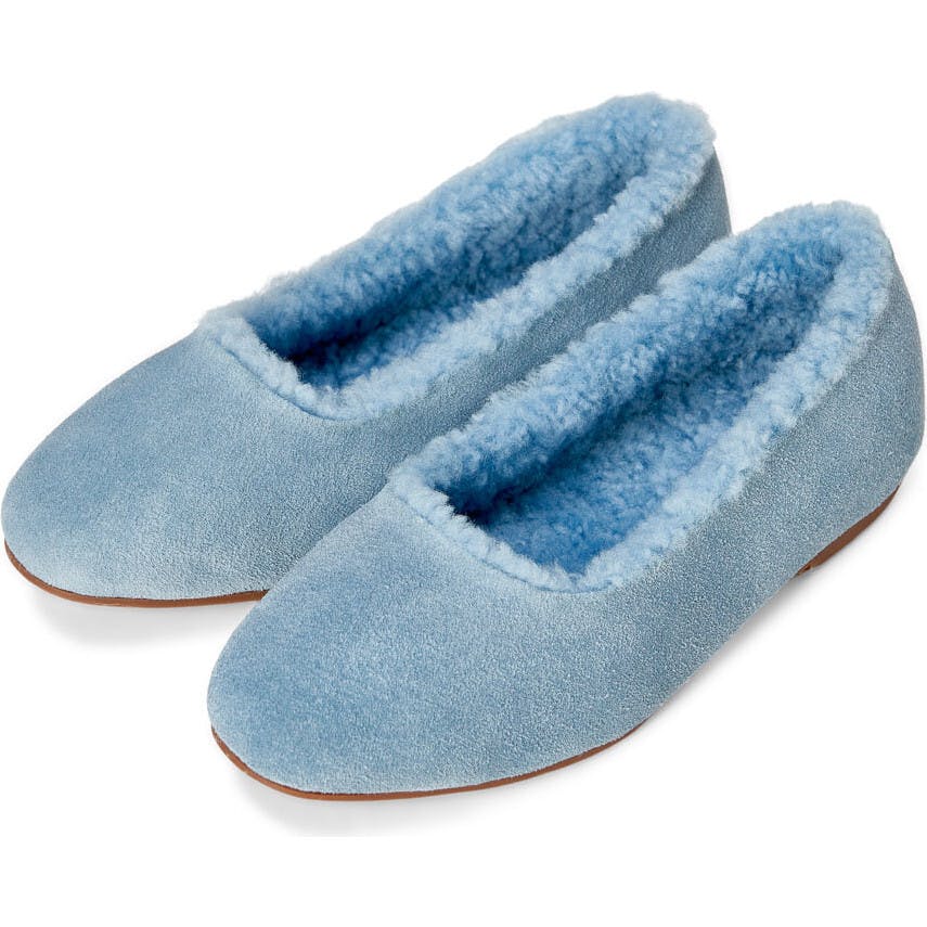 Leonie Blue