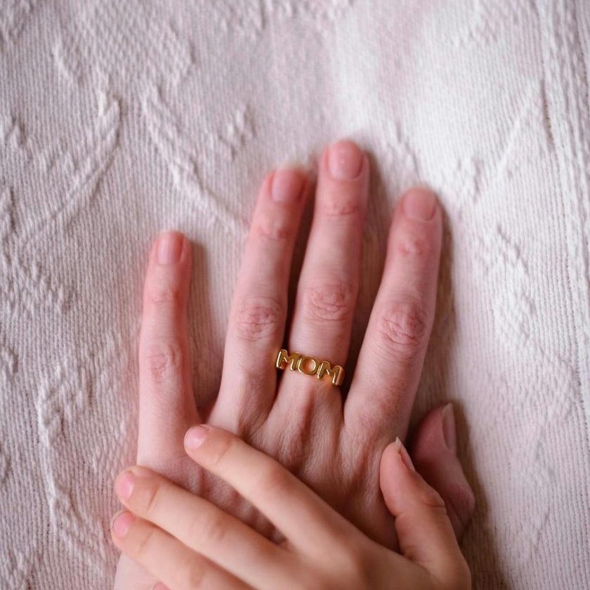 MOM RING