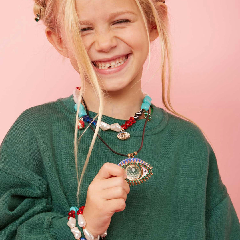 Suncatching Eye Necklace