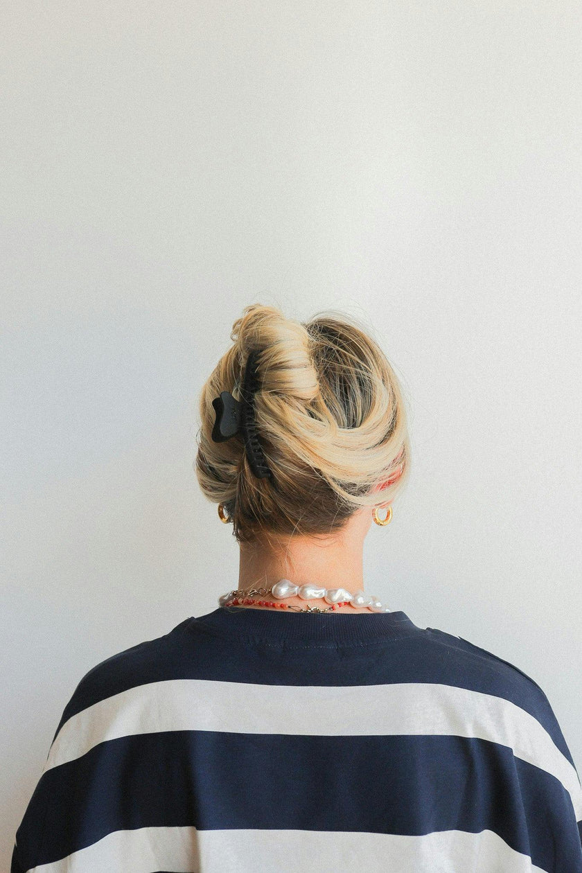 KAXI WAVY MIDI HOLD EVERYTHING CLAW