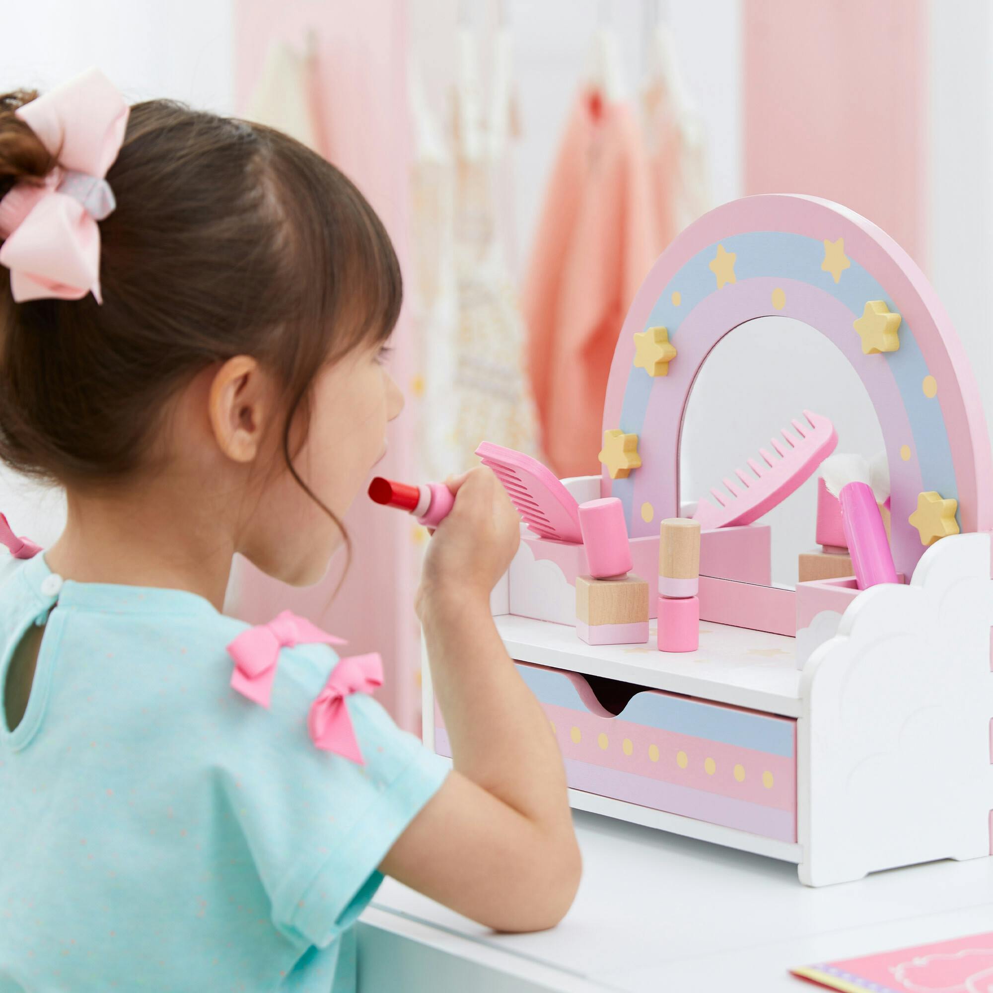 Little Dreamer Rainbow Tabletop Vanity Toys