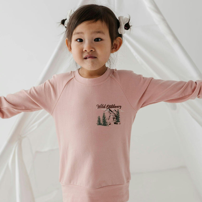 Girls Raglan Sweatshirt in Discover The Wild