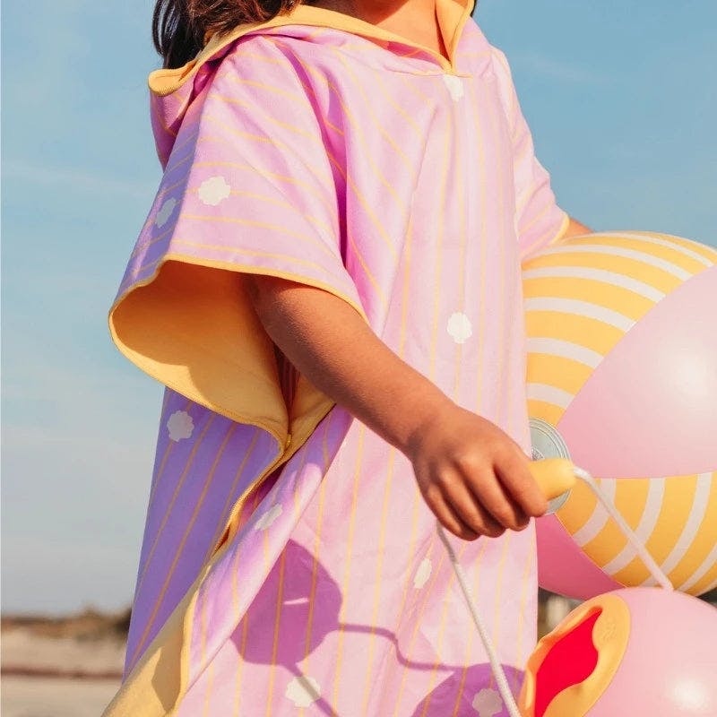 Quut Beach Poncho Banana Pink + Mini Ballo Lavender