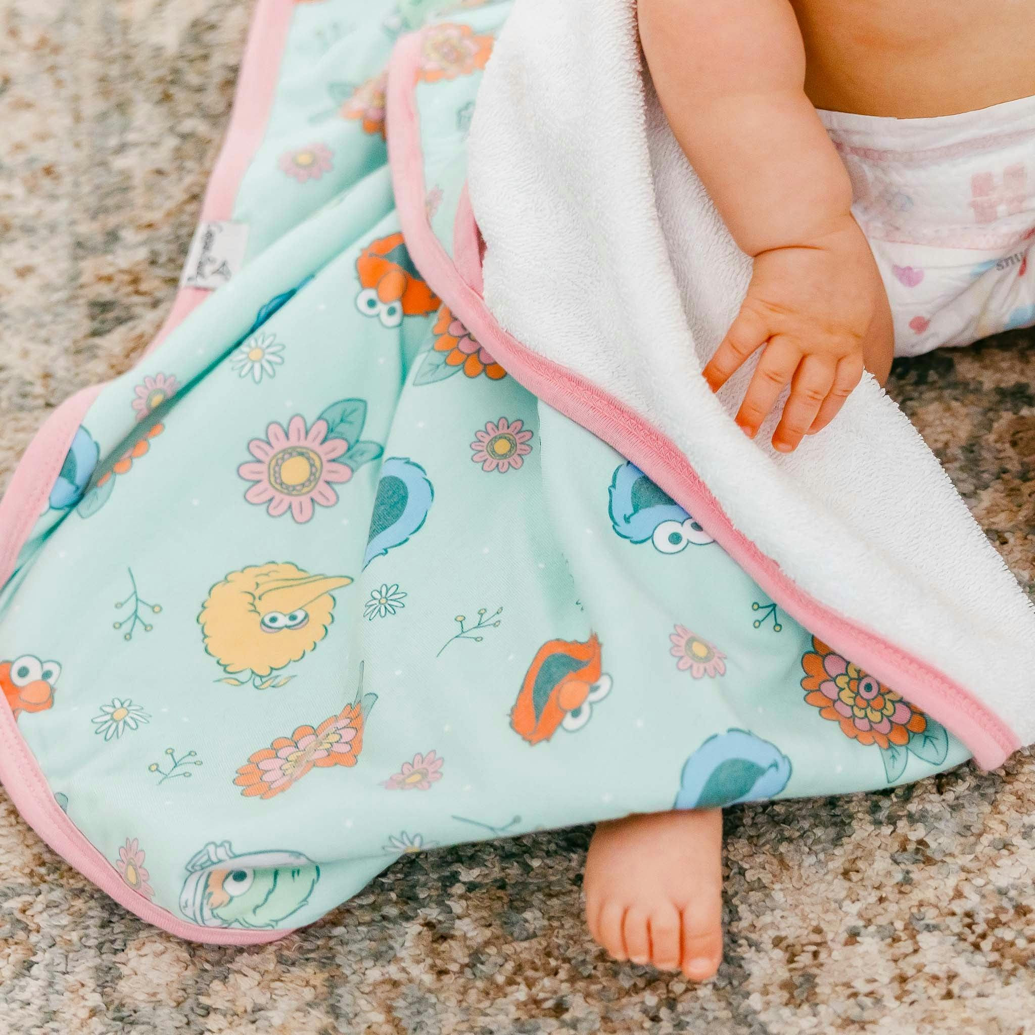 Premium Baby Knit Hooded Towel - Sesame Street Retro Floral