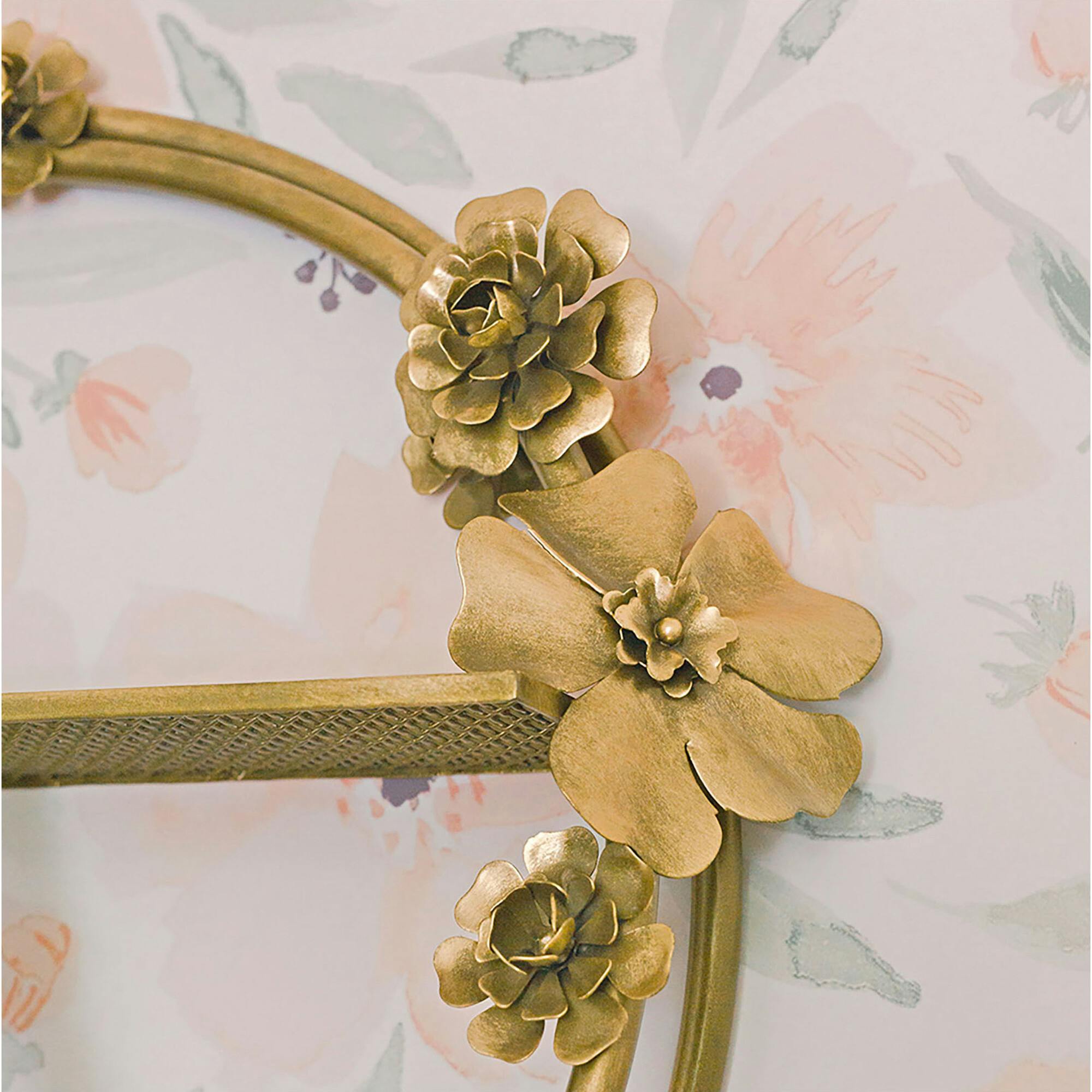 Flower Shelf Wall Décor