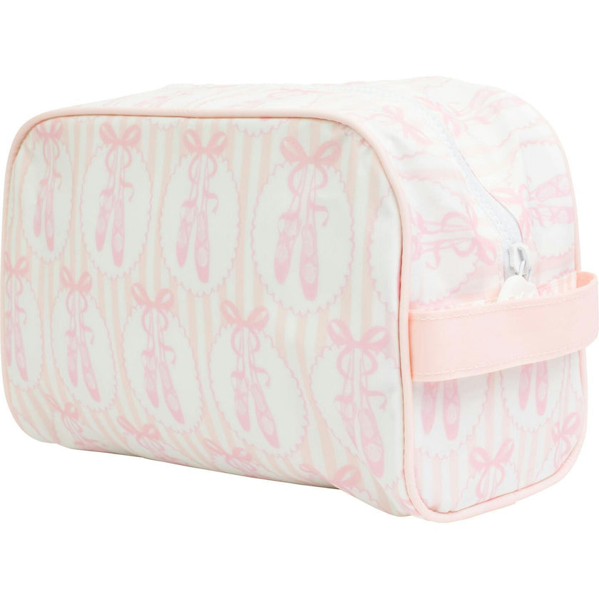 The Dopp Kit in Ballet