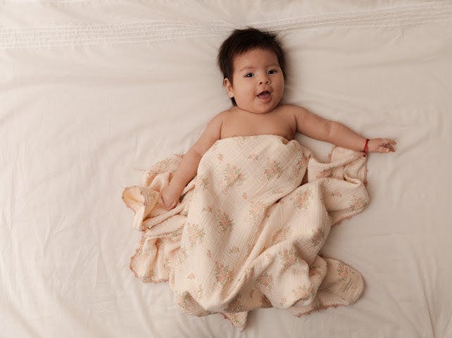 Crochet Trim Swaddle