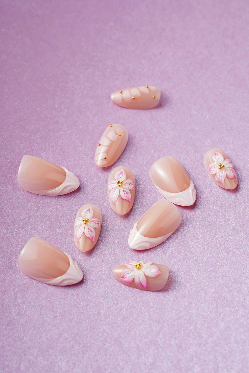 BLOOMY GIRL - SHORT ALMOND PRESS-ON NAILS