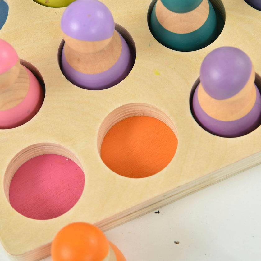 Wooden Rainbow Peg Dolls Figures 12 Piece Set