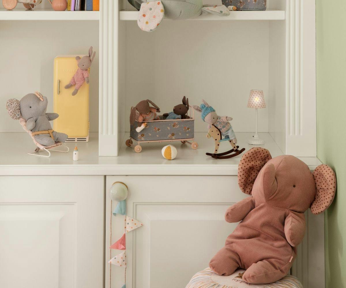 Elephant, Medium - Vintage rose