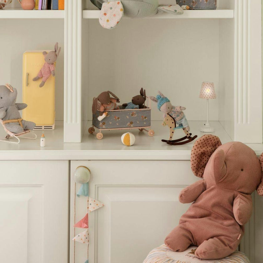Elephant, Medium - Vintage rose