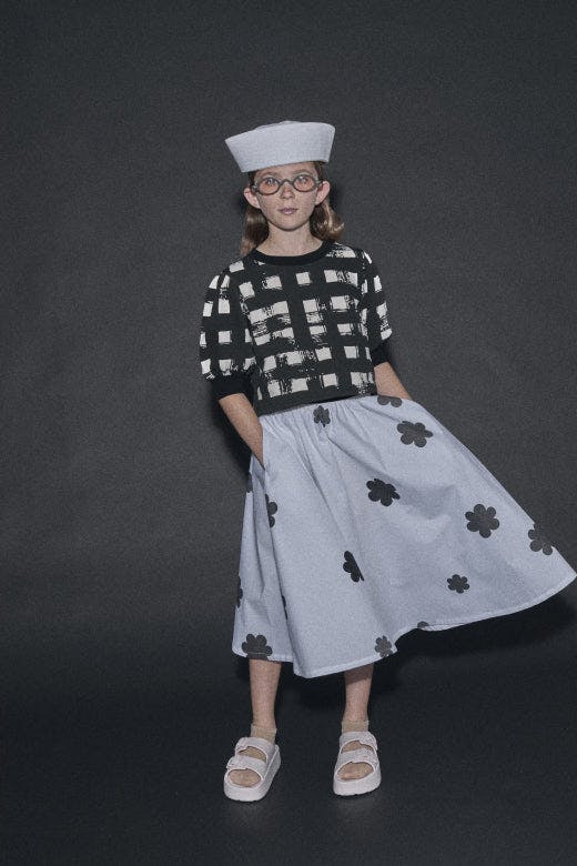 Coral Reef Skirt White&Black Flower Print