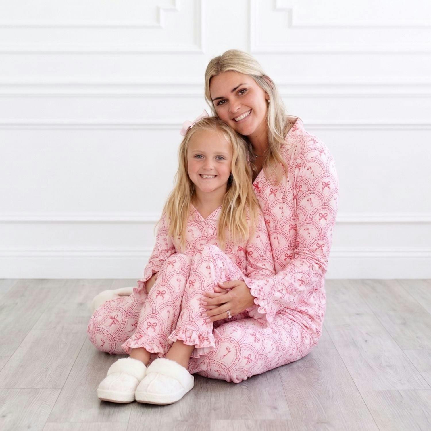 Candy Cane Scallop Christmas Women's Two-Piece Set