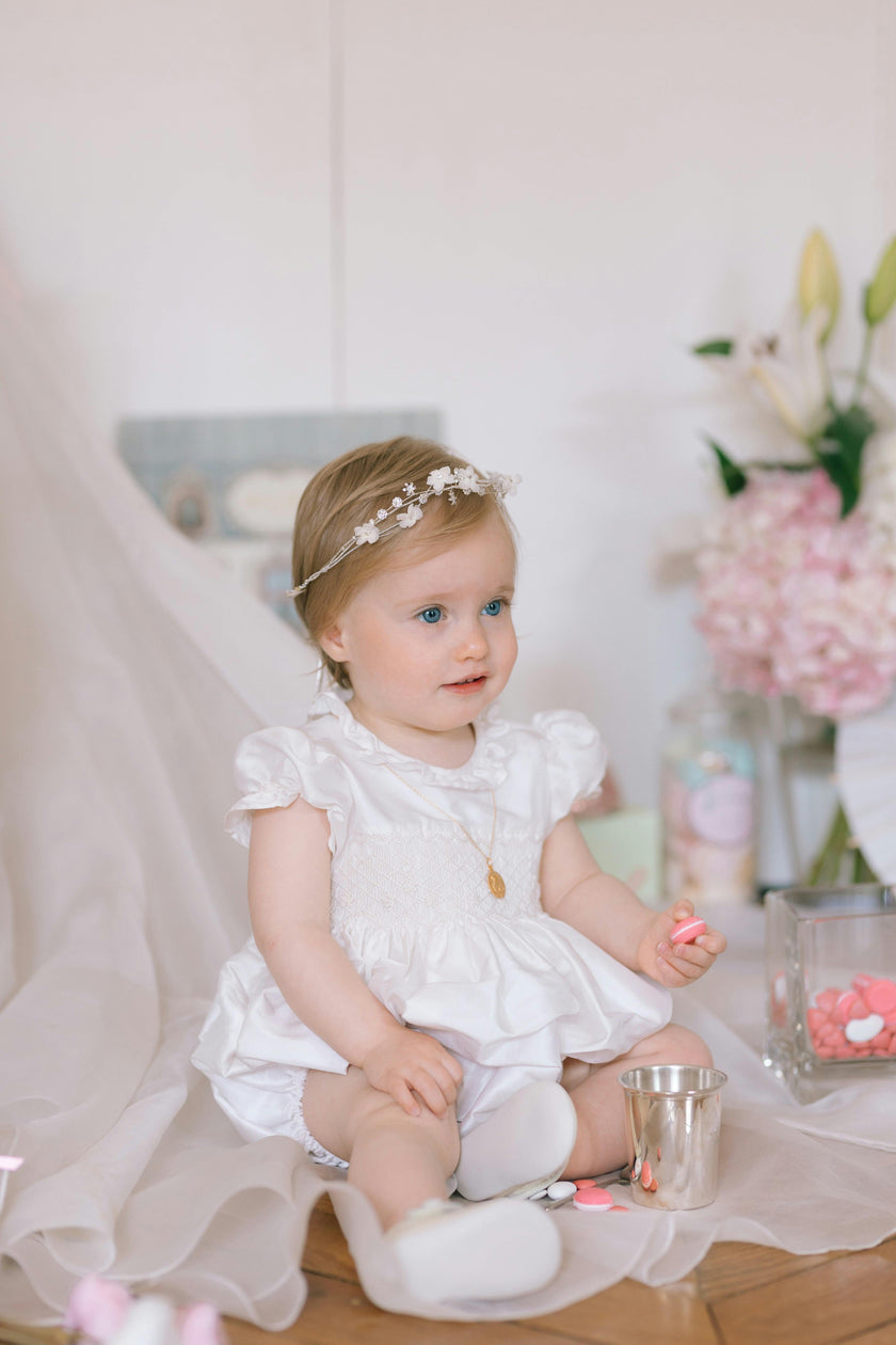 Colombe White Silk Ceremony Baby Bubble