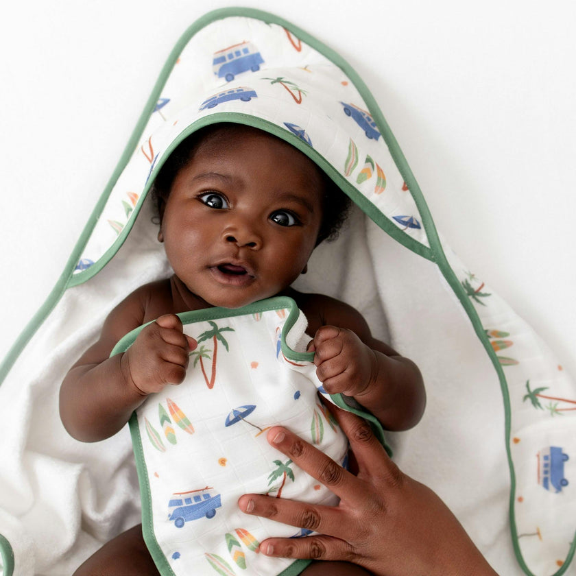 Surfboard Hooded Towel Set