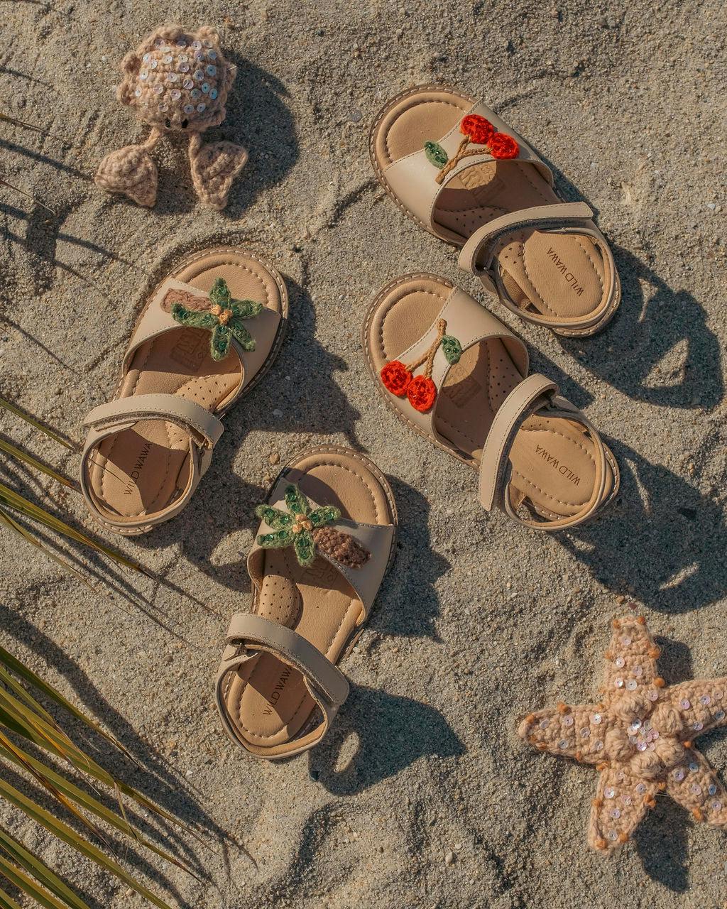 Palm Sandals in Cherry