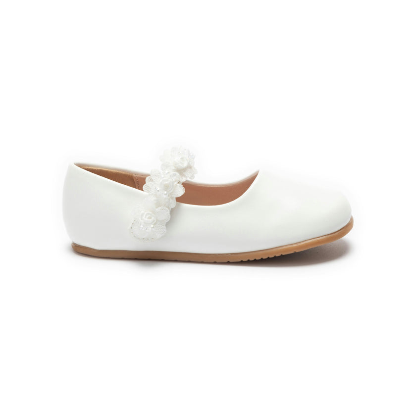 White Lyra Flower Shoes
