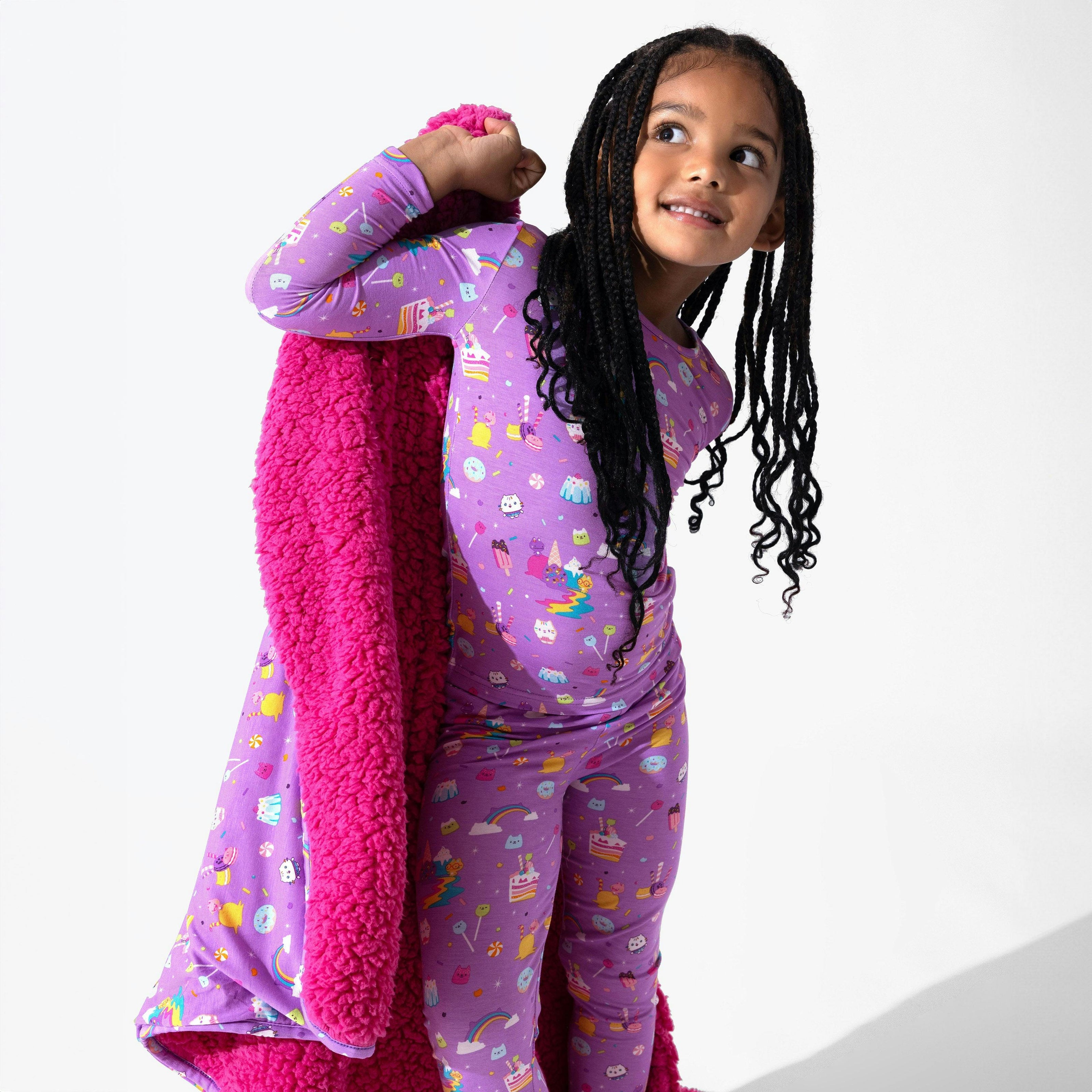 Gabby's Dollhouse: Sweet Treats Bamboo Sherpa Blanket