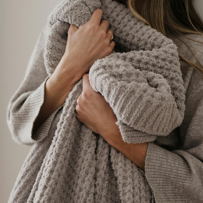 WAFFLE KNIT XL THROW BLANKETS