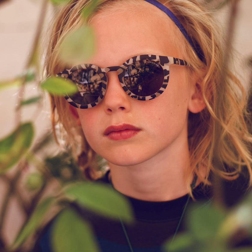 Classic | Sustainable Sunglasses | Plant-Based Bendable Polarized - Teen | 9-14 Y | Fog Tortoise