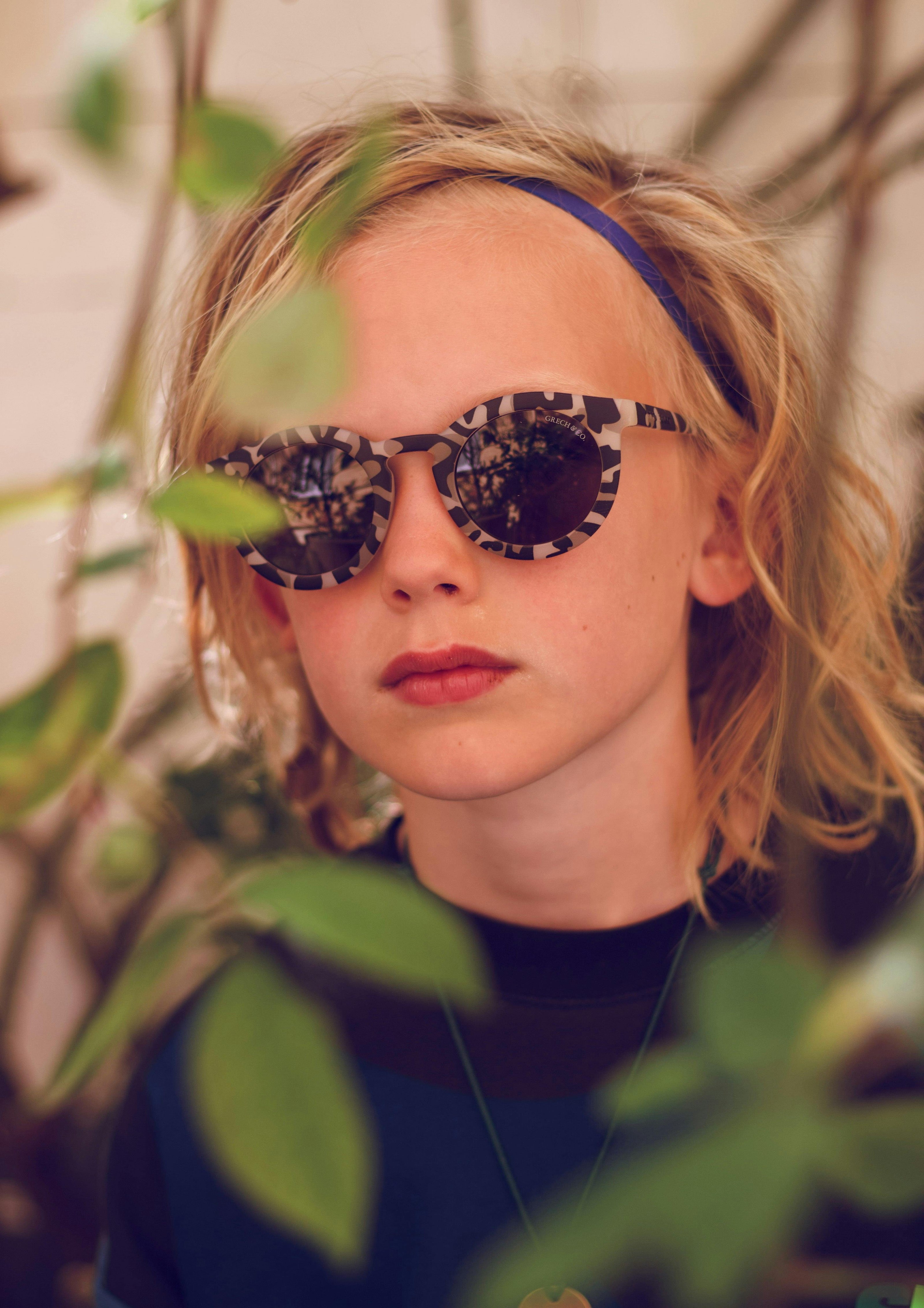 Classic | Sustainable Sunglasses | Plant-Based Bendable Polarized - Teen | 9-14 Y | Fog Tortoise