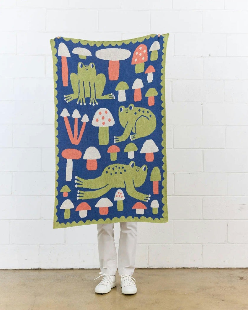 Hoppy Place Knit Mini Blanket