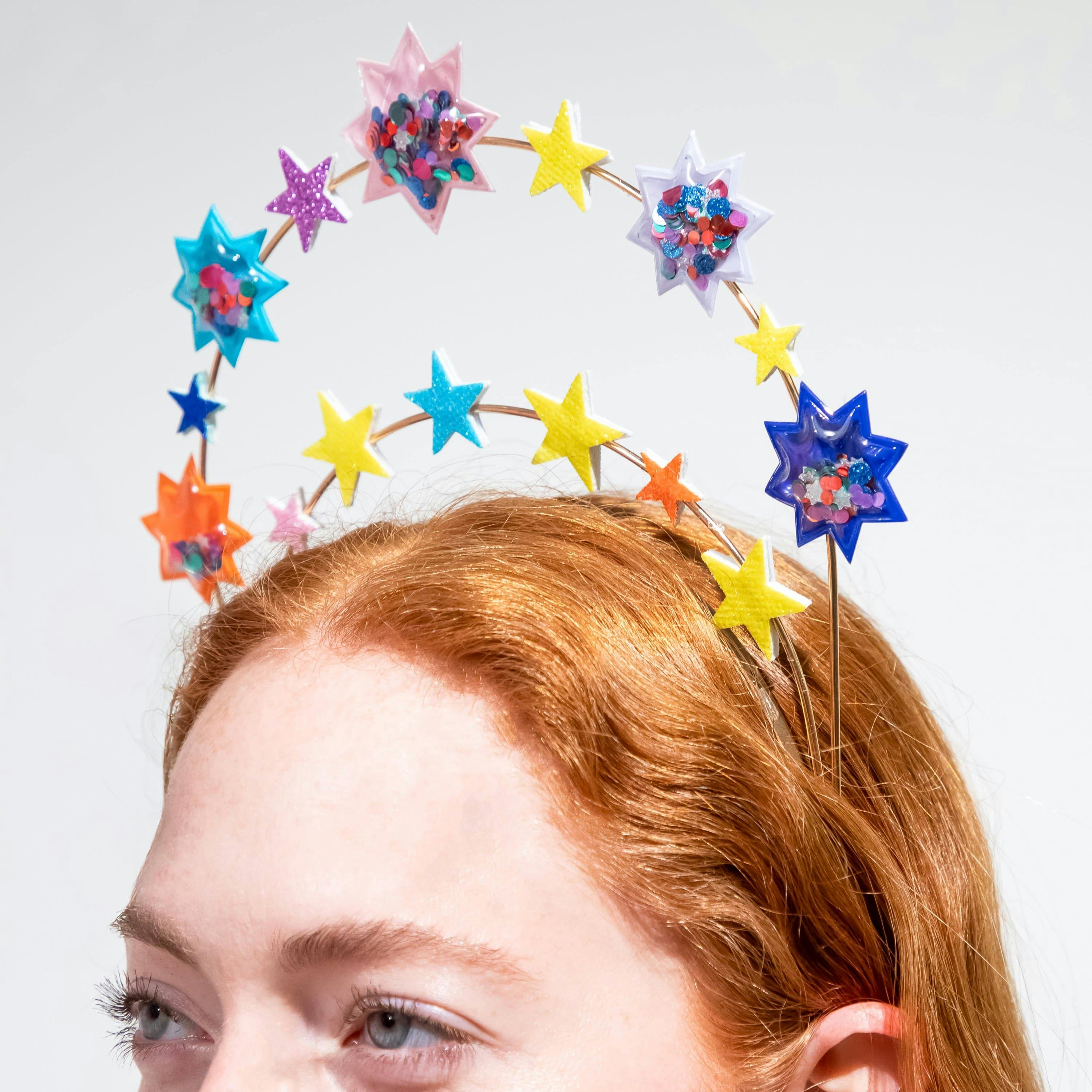 Packed Party Confetti Star Novelty Headband - Two-Tier Gold Metal Headband with Shakeable Confetti-Filled Vinyl Stars and Gold Glitter Accents, One Size