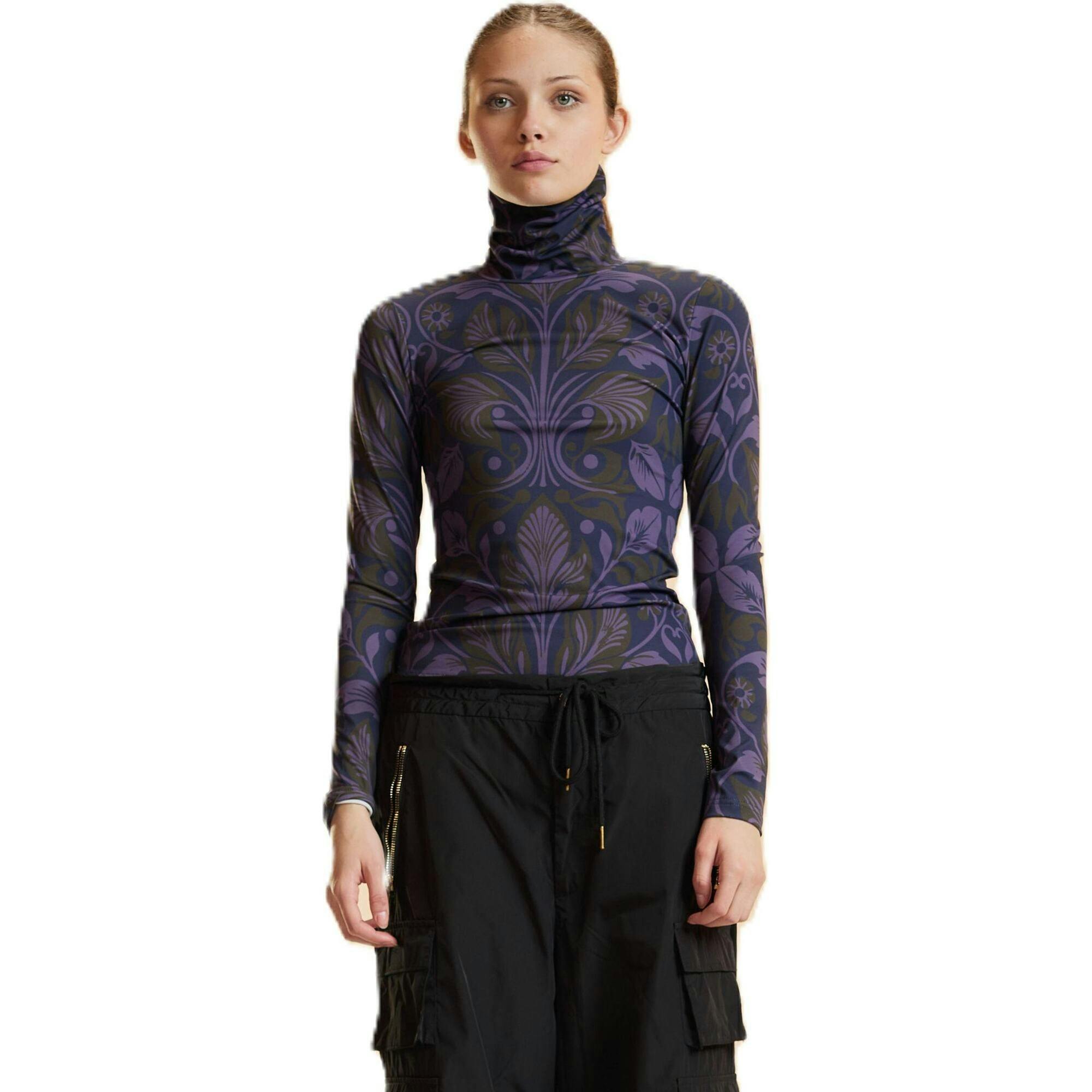 Art Nouveau Turtleneck