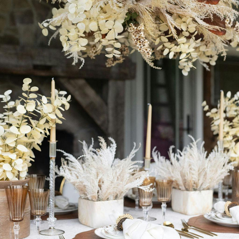 DH Wispy Pampas in Marble Pot