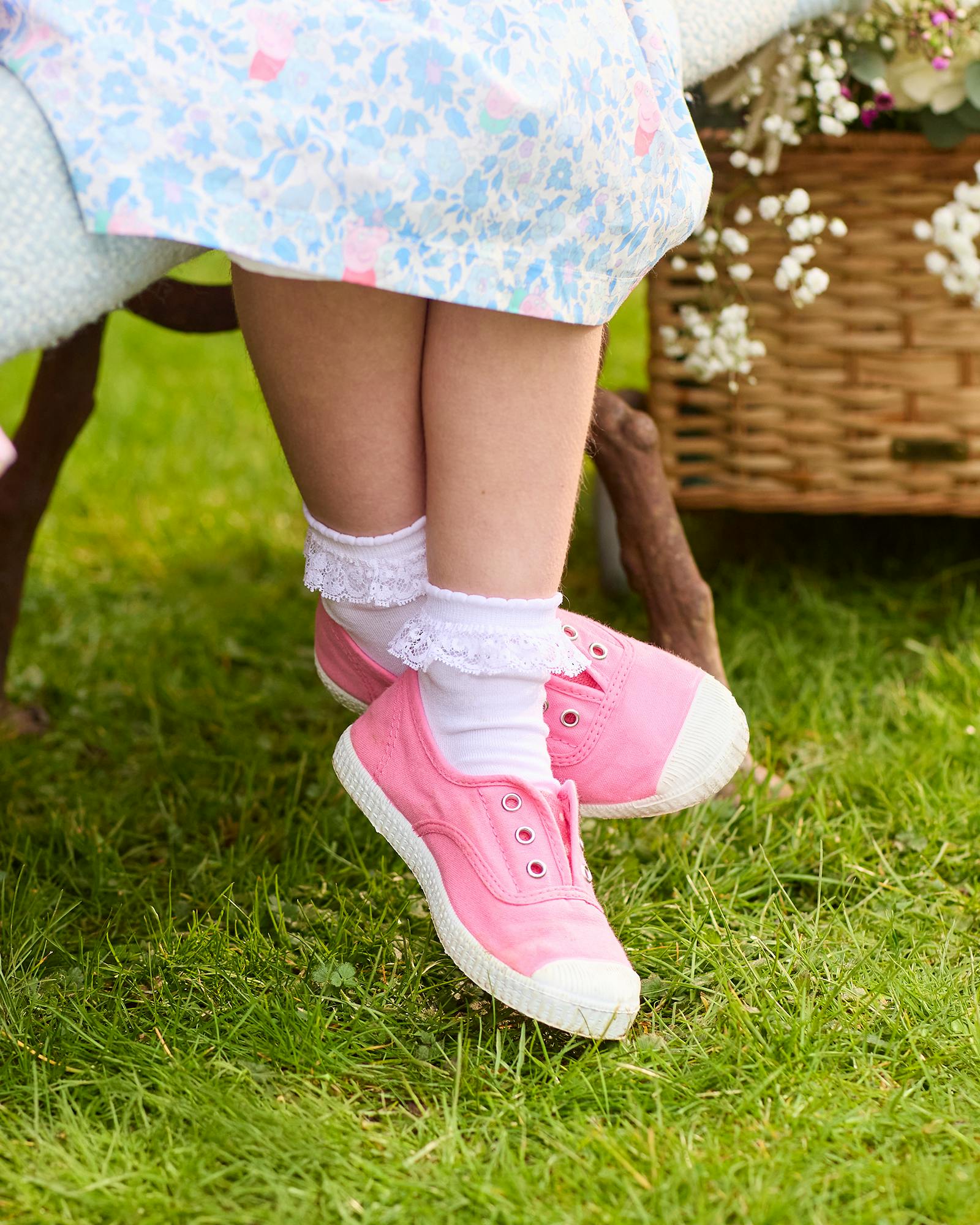 Hampton Canvas Plum Plimsolls in Bonbon Pink