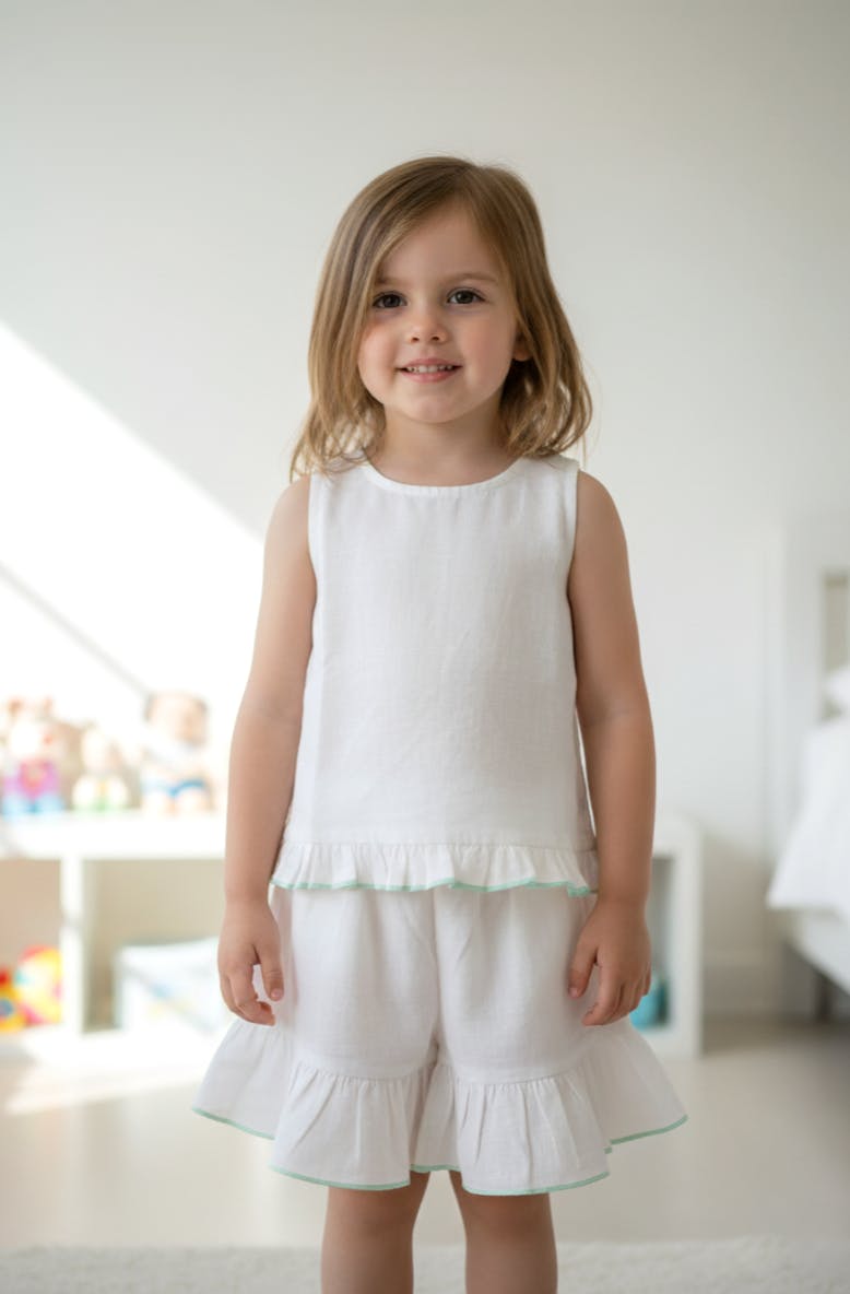 Shorts and Top with Ruffle Edge White with Turquoise