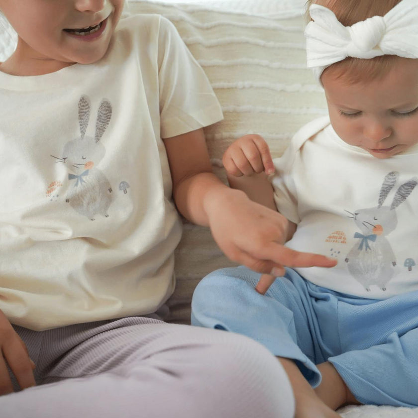 graphic tee | spring bunny