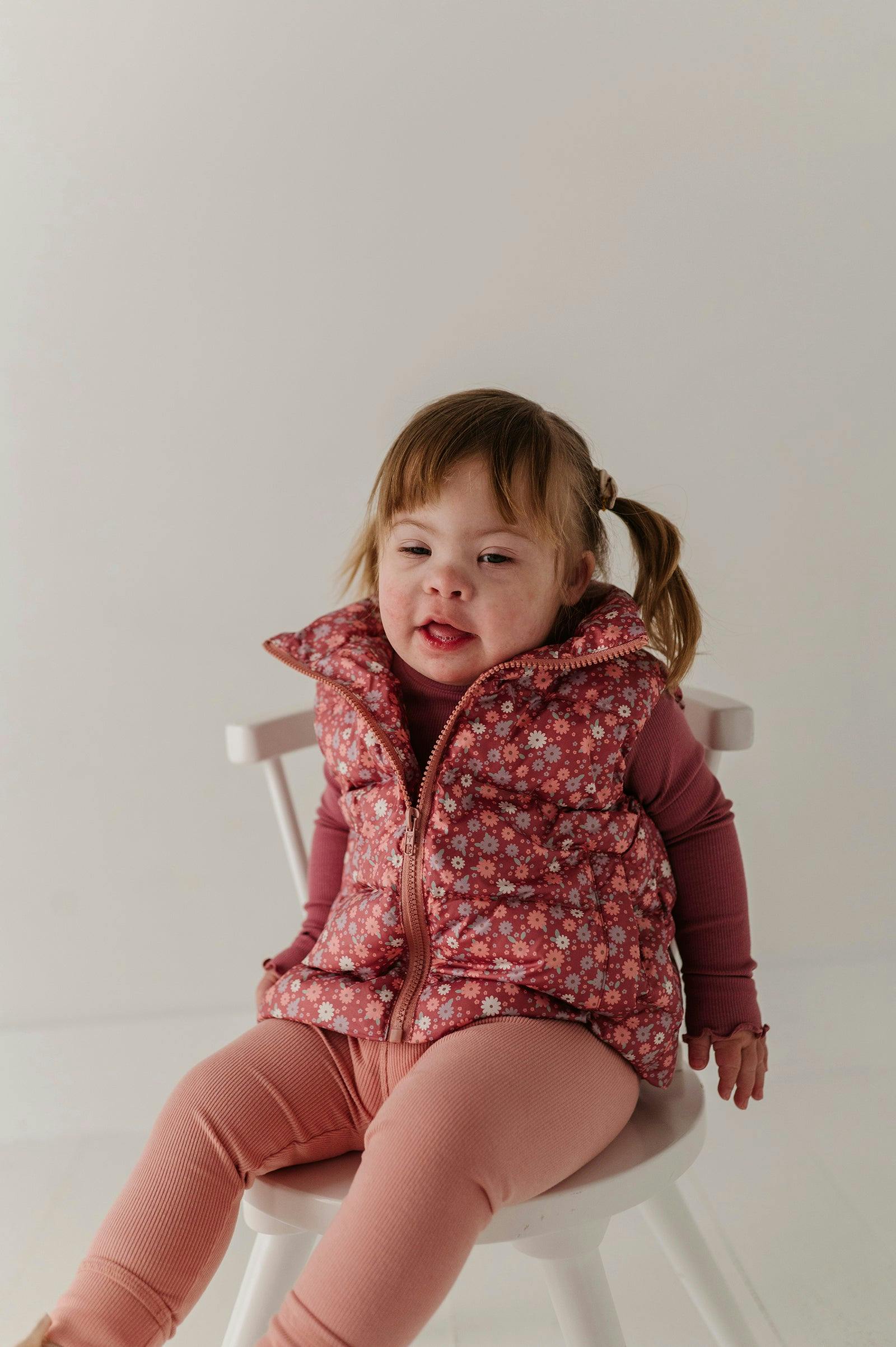 Girls Puffer Vest in Tiny Petals