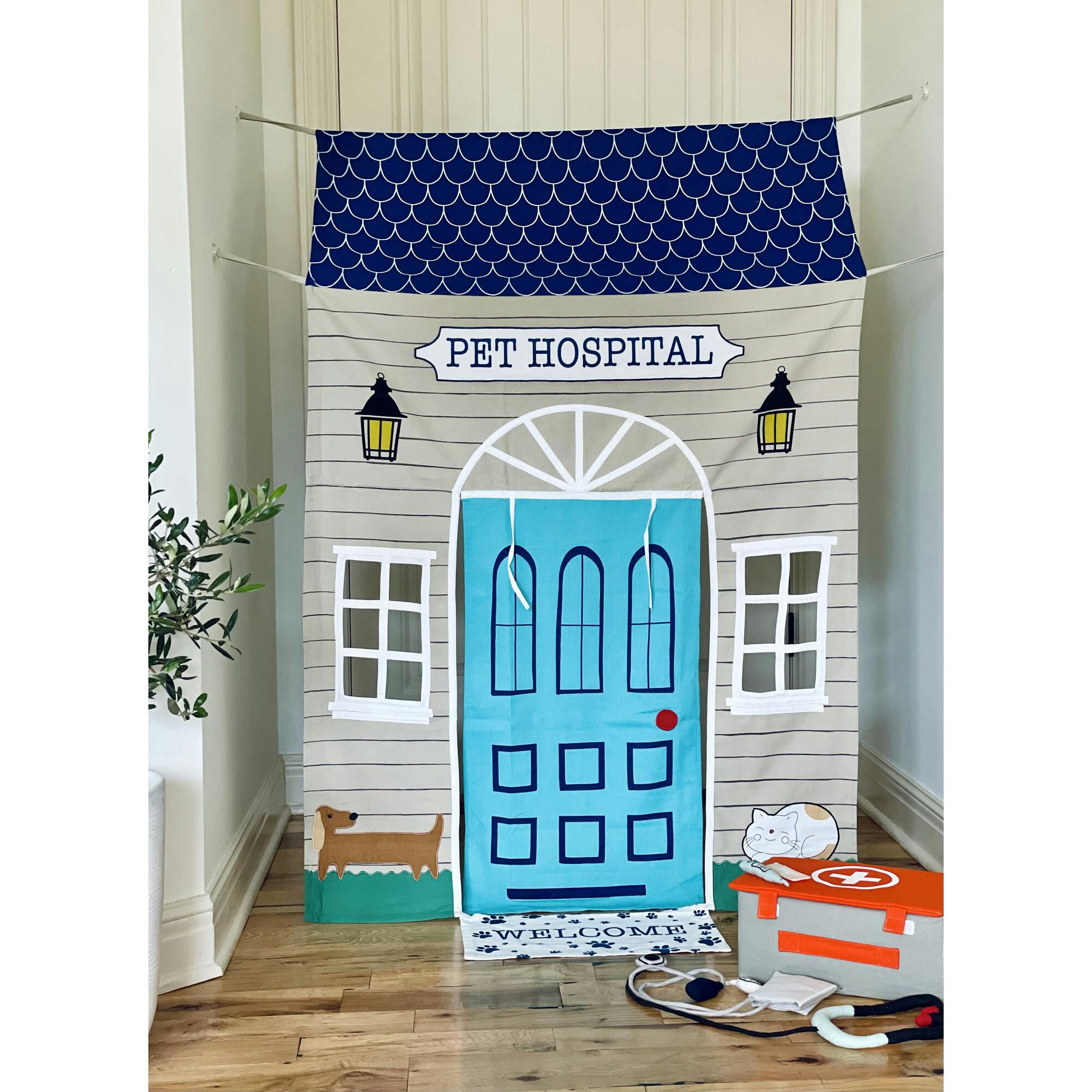 Pet Hospital Doorway Tent with Play Accessories