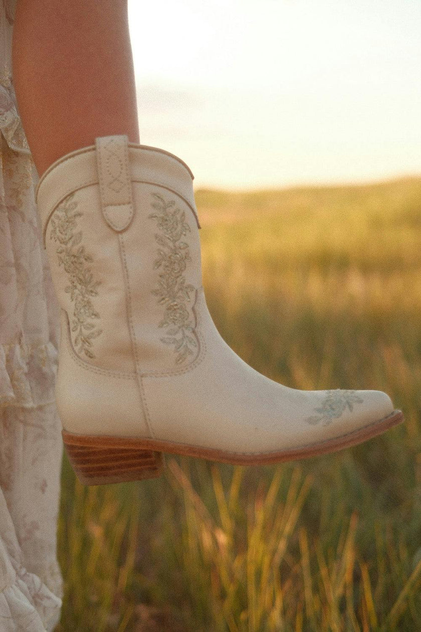 Mini Avery Boot in Cream