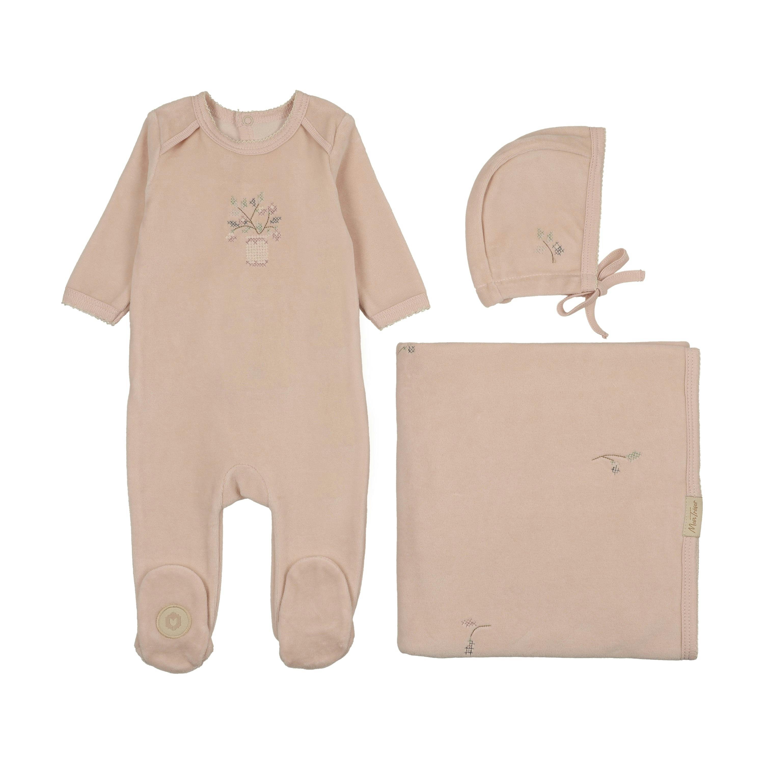 Vase & Petals Layette Set