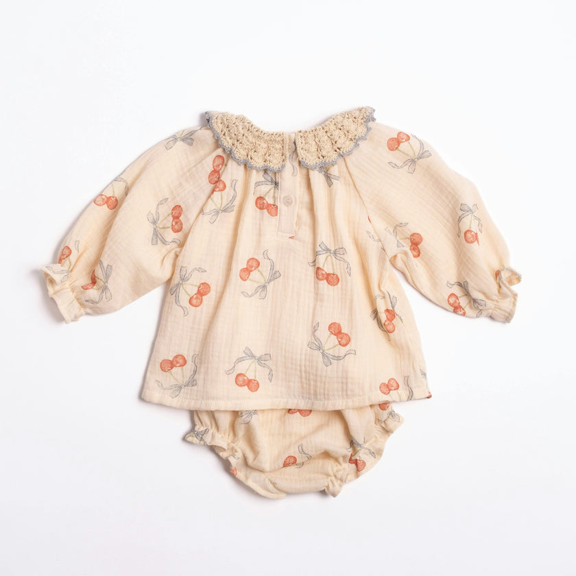 Eloise Set in Winter Chérie