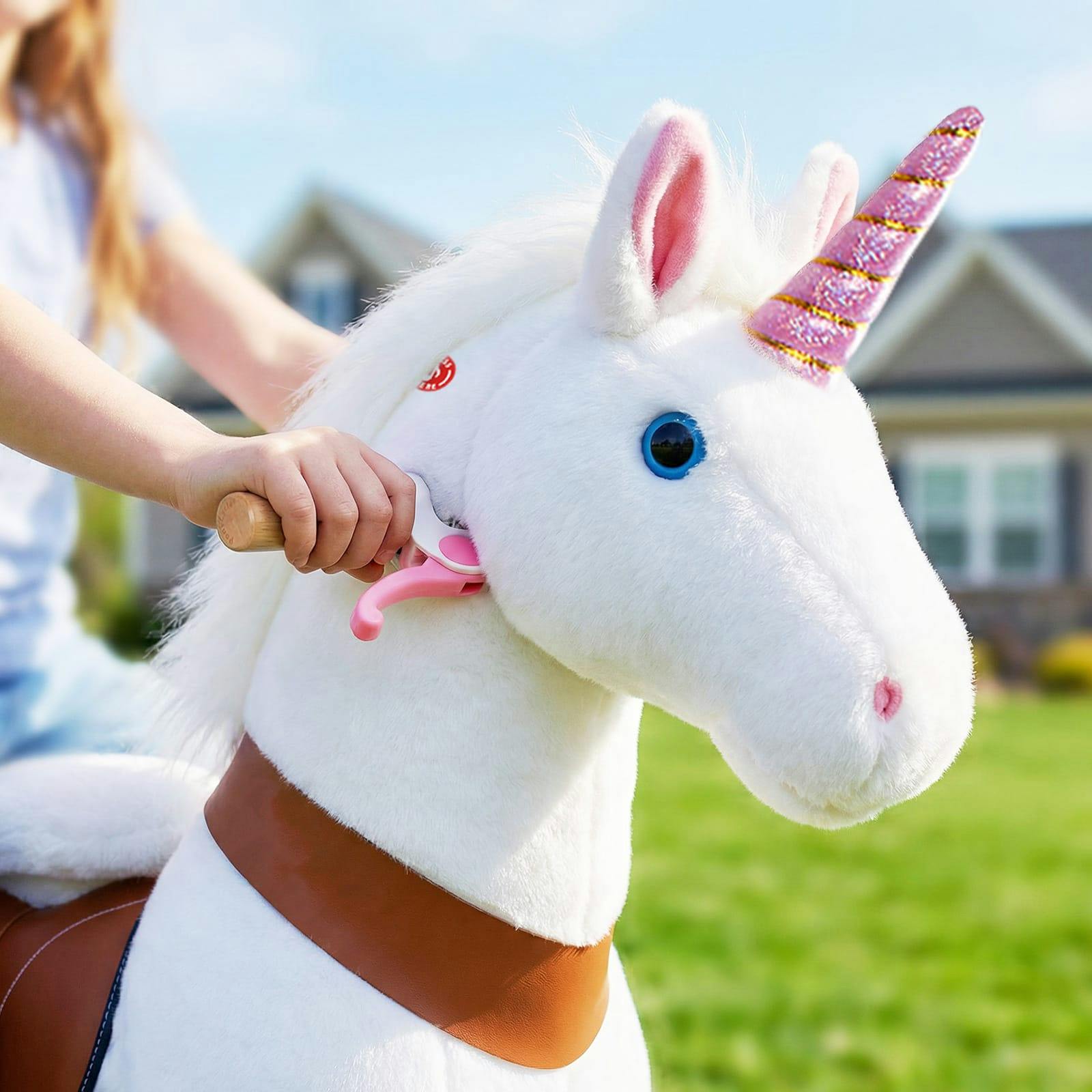 Model U® Unicorn Ride-On Toy Age 3–4 – White
