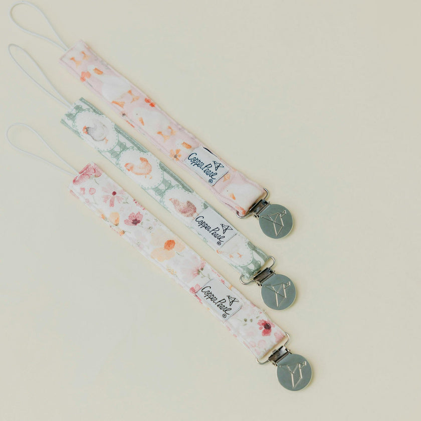 Binky Clips - Gigi