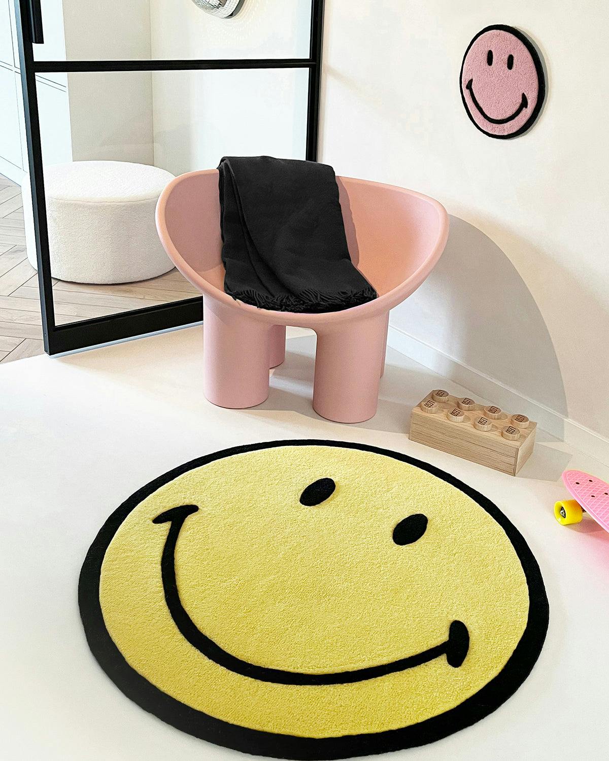 Round Smiley Rug