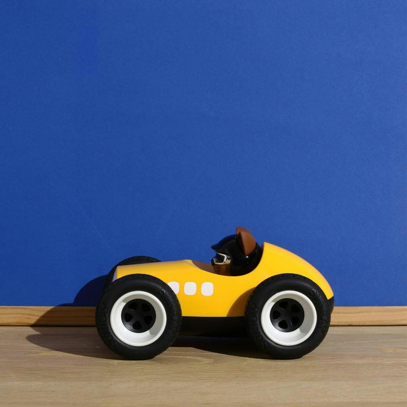 EGG ROADSTER
