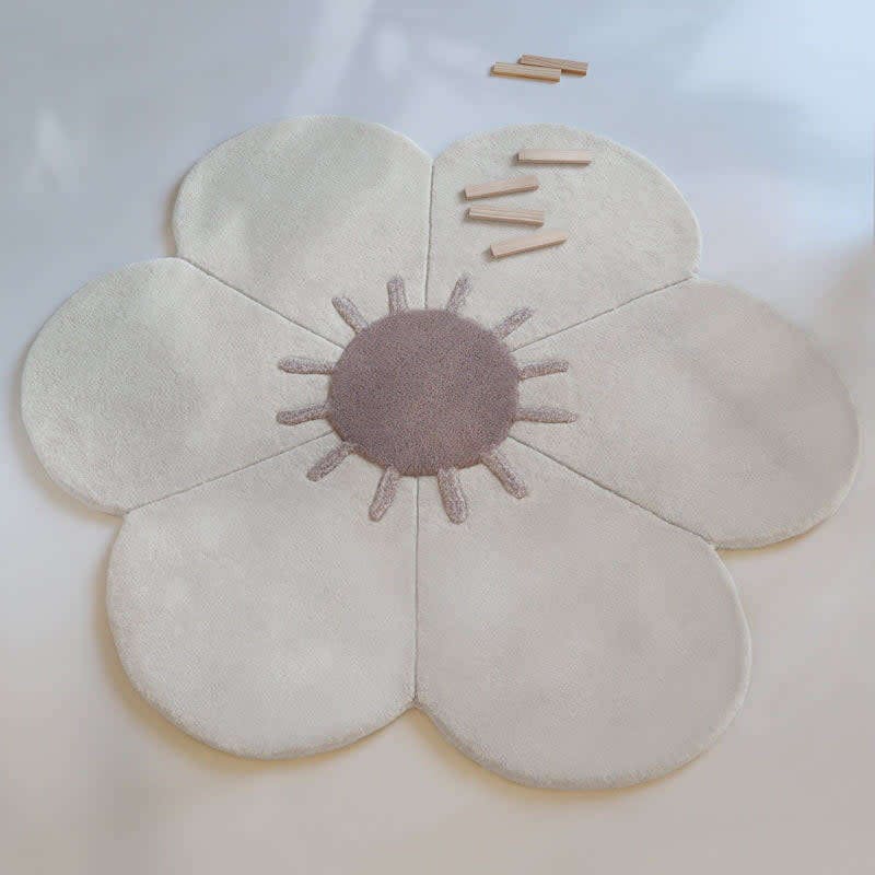 Hand-Tufted Wool Velvet Flower Rug