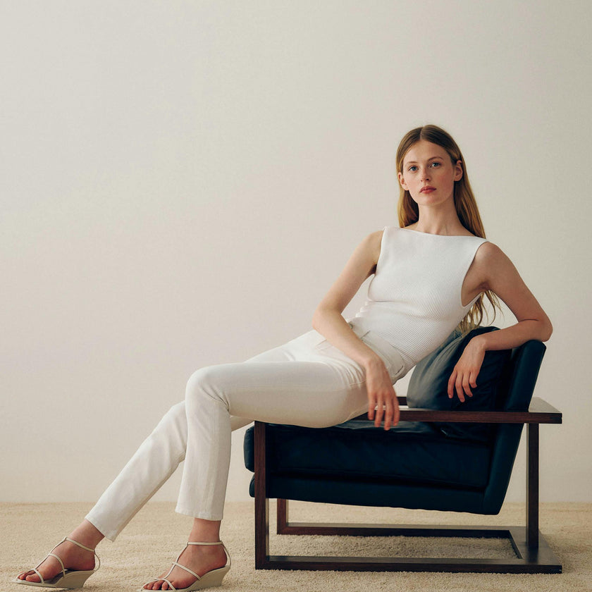 Mara Straight Mid Rise Instasculpt™ Ankle Jeans | Ecru