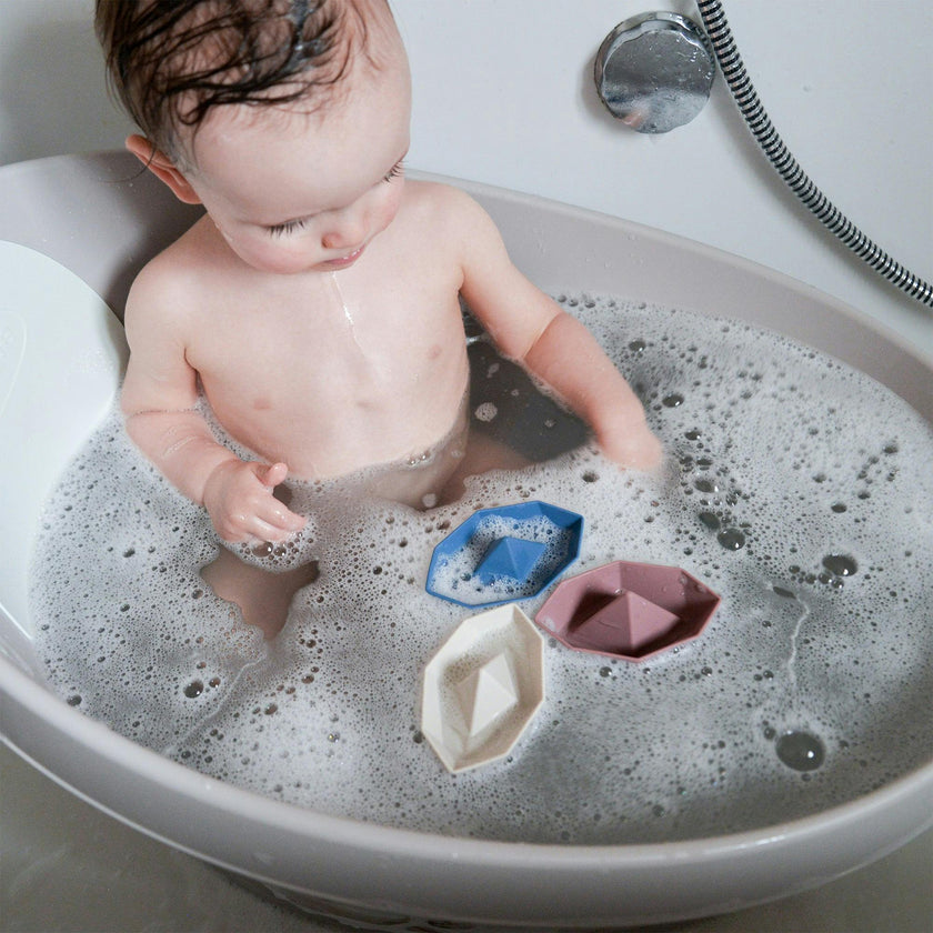 Shnuggle Splash & Play Bundle: Toddler Bath & Accessories Bundle - 5-Piece Set for Fun & Safe Bath Times