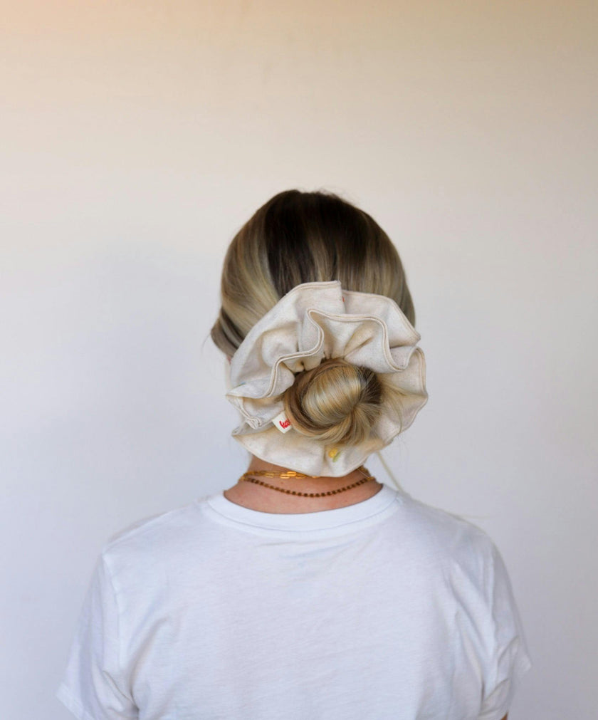 CREAM FARMERS MARKET CORSET SCRUNCHIE