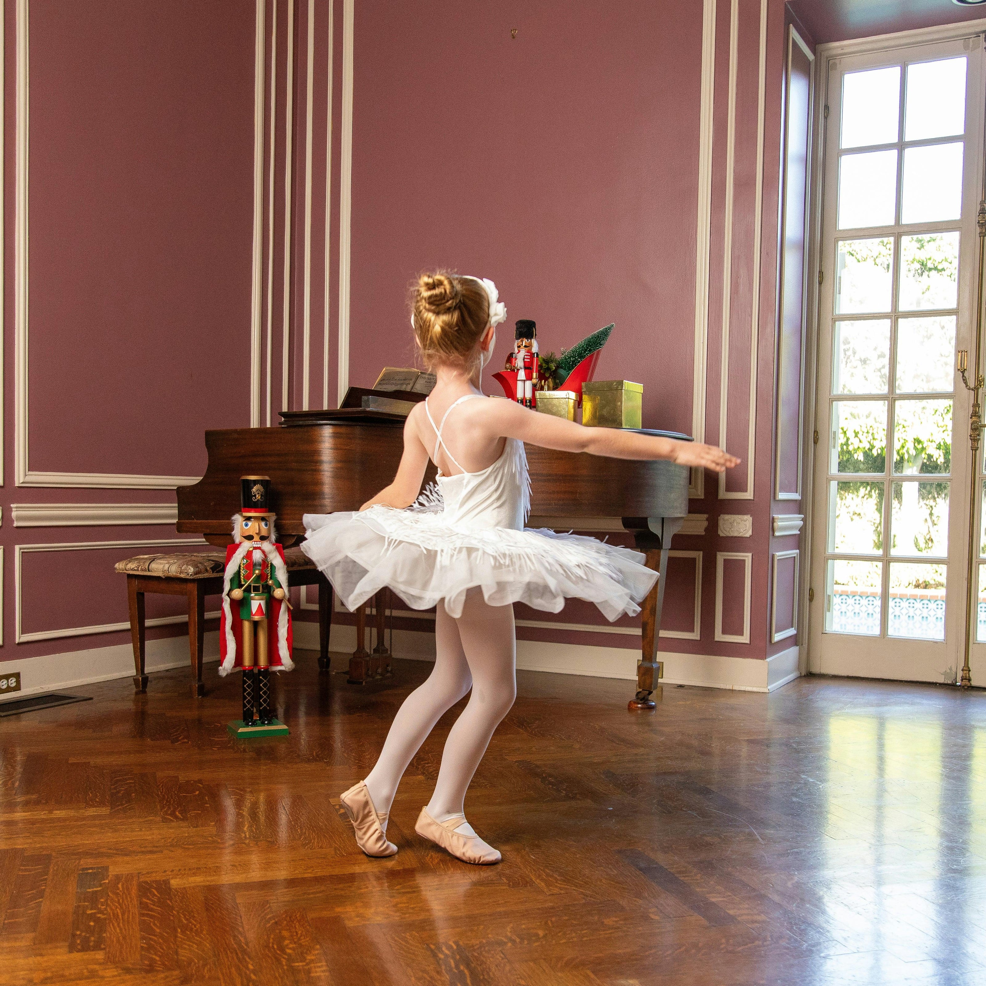 A Leading Role Premium White Ballerina Dress Up