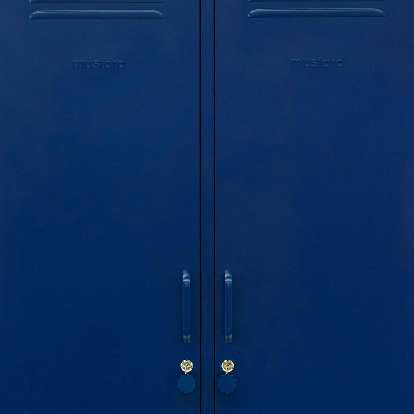 The Twinny in Navy